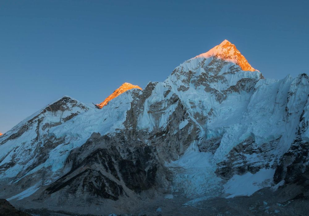 everest trek